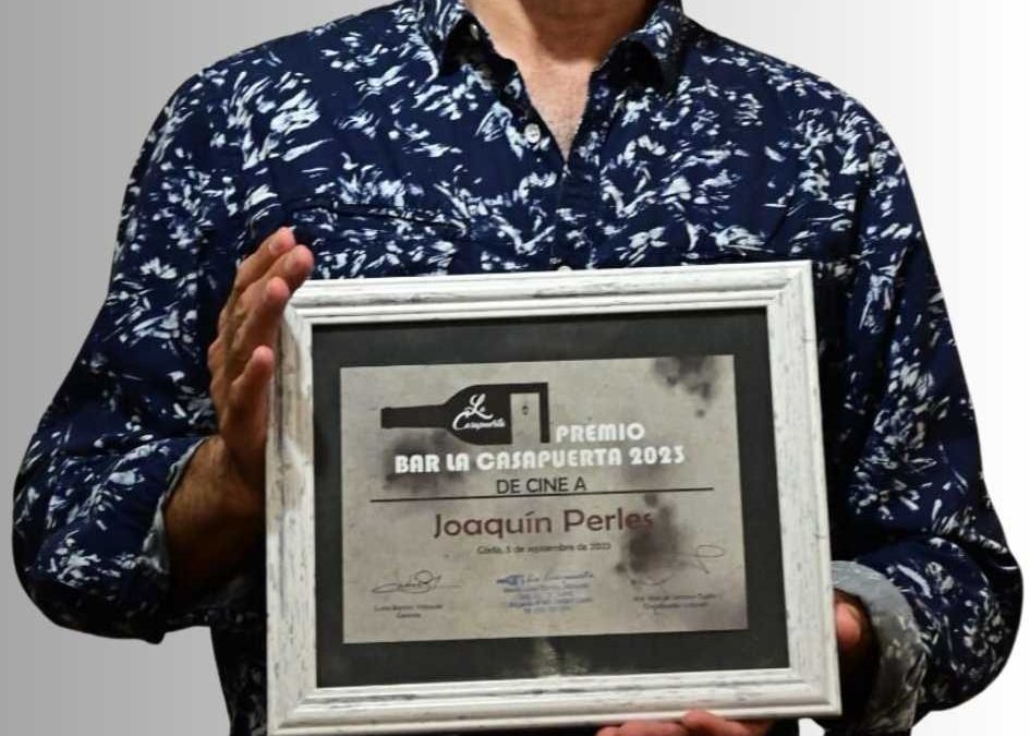 Joaquín recibe el Premio «La Casapuerta»